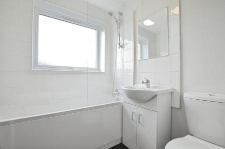 1 bedroom Flat to let in Hardwicke Place, London Colney, AL2