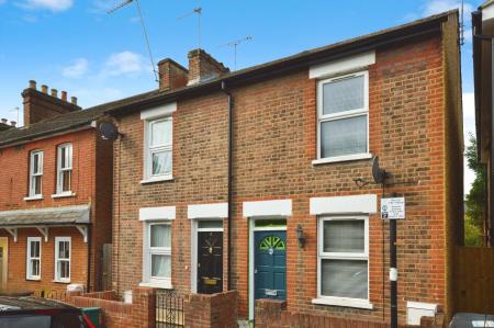 2 bedroom Semi-detached house to let in Albion Road, St Albans, AL1