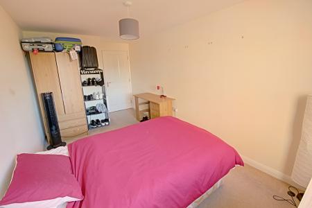 2 bedroom Flat to let in Charrington Place, St Albans, AL1