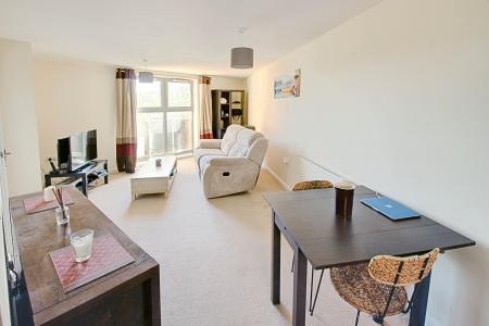 2 bedroom Flat to let in Charrington Place, St Albans, AL1