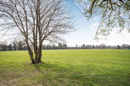 2 bedroom Flat for sale in Worcester Court, Park View Clo, St Albans, AL1