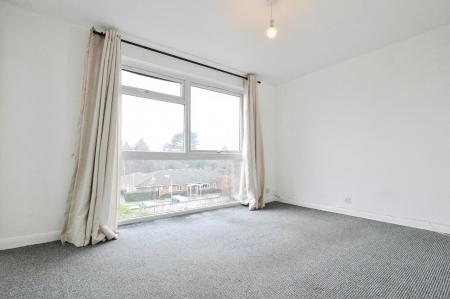 1 bedroom Flat to let in Hatfield Road, St Albans, AL1