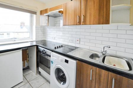 1 bedroom Flat to let in Hatfield Road, St Albans, AL1