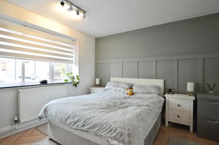 2 bedroom Flat to let in Tudor Road, St Albans, AL3