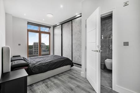 2 bedroom Penthouse to let in Ziggurat House, St Albans, AL1