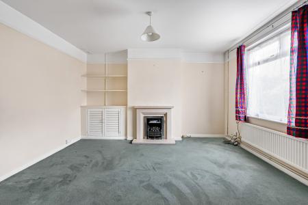 4 bedroom Semi-detached house for sale in Shirley Road, St Albans, AL1