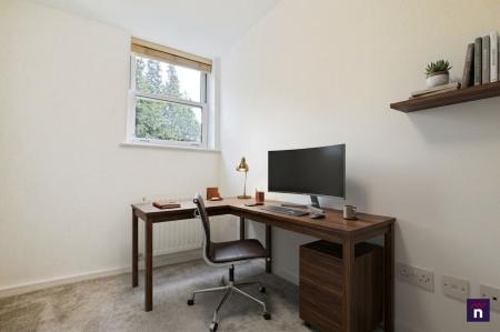 2 bedroom Flat to let in Lower Dagnall Street, St Albans, AL3