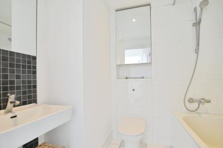 1 bedroom Flat to let in Moor End Lodge, Hemel Hempstead, HP1