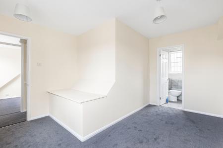 3 bedroom Detached bungalow for sale in The Meads, Bricket Wood, AL2