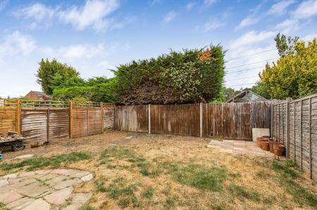 3 bedroom Detached bungalow for sale in The Meads, Bricket Wood, AL2