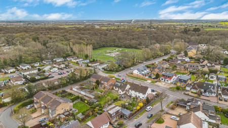 3 bedroom Detached bungalow for sale in The Meads, Bricket Wood, AL2