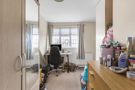 3 bedroom Detached bungalow for sale in The Meads, Bricket Wood, AL2