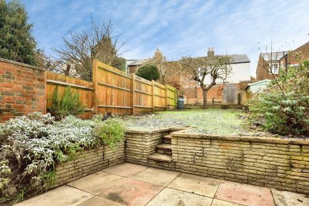 2 bedroom Terraced House to let in Sopwell Lane, St Albans, AL1