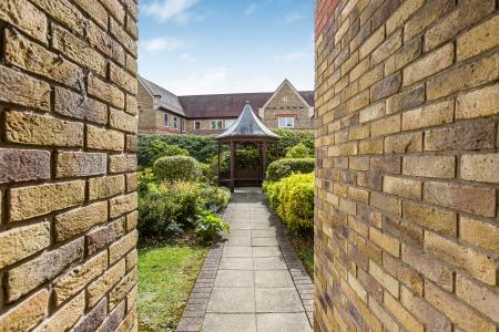 1 bedroom Retirement property for sale in Beaumonds, St Albans, AL1