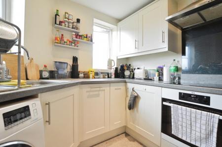 2 bedroom Flat to let in Sir John Newsom Way, Welwyn Garden City, AL7