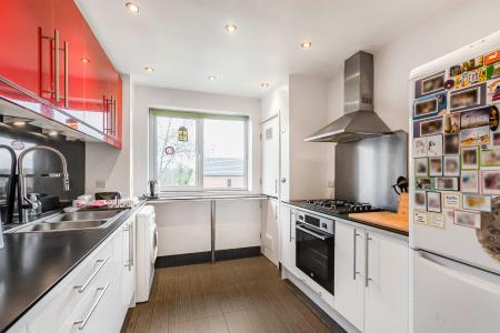 2 bedroom Maisonette for sale in Wallingford Walk, St Albans, AL1