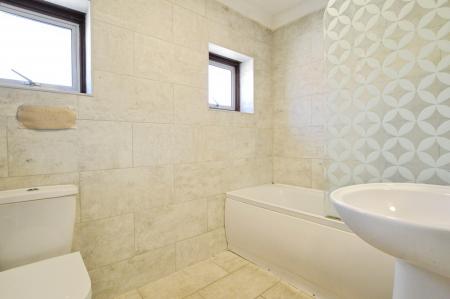 5 bedroom House to let in Flatfield Road, Hemel Hempstead, HP3