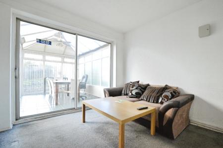 4 bedroom House to let in Flatfield Road, St Albans, HP3