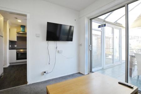 5 bedroom House to let in Flatfield Road, Hemel Hempstead, HP3