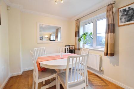 3 bedroom Town house to let in Hedley Road, St Albans, AL1