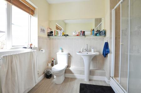 3 bedroom Town house to let in Hedley Road, St Albans, AL1