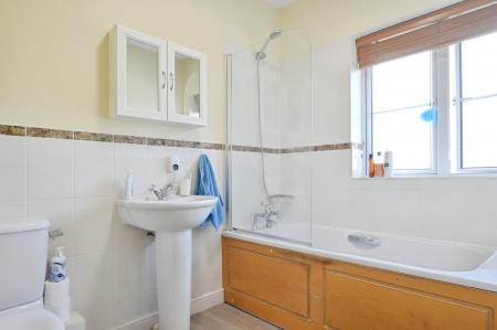 3 bedroom Town house to let in Hedley Road, St Albans, AL1