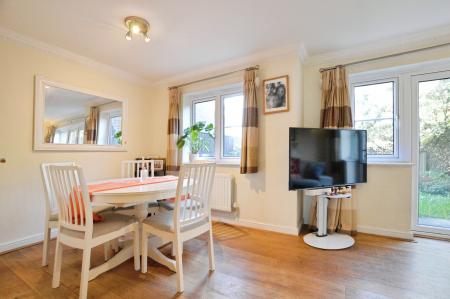 3 bedroom Town house to let in Hedley Road, St Albans, AL1