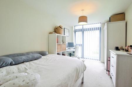 2 bedroom Flat to let in Newsom Place, St Albans, AL1