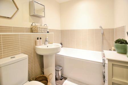 2 bedroom Flat to let in Newsom Place, St Albans, AL1