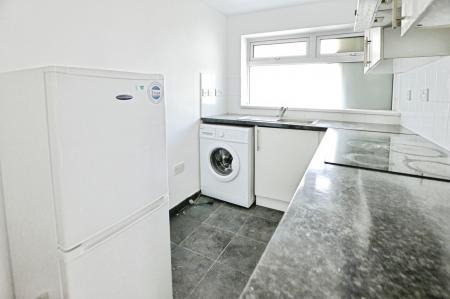 1 bedroom Studio flat to let in Harlesden Road, St Albans, AL1