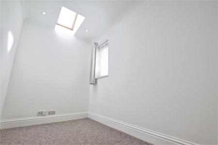 3 bedroom End of terrace house to let in St Mary Court, St Albans, AL1
