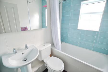 2 bedroom Terraced House to let in Oster Street, St Albans, AL3