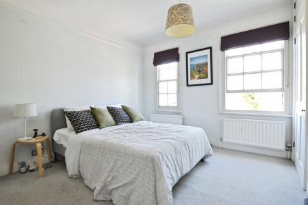 2 bedroom Terraced House to let in Oster Street, St Albans, AL3