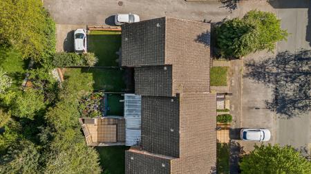 2 bedroom Terraced House for sale in Tudor Close, Hatfield, AL10