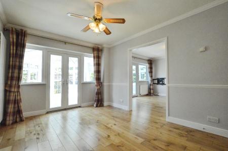 4 bedroom Detached house for sale in Carpenders Close, Harpenden, AL5