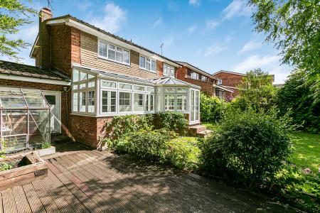 4 bedroom Detached house for sale in Carpenders Close, Harpenden, AL5