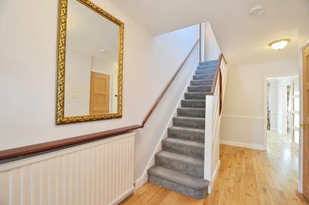 4 bedroom Detached house for sale in Carpenders Close, Harpenden, AL5