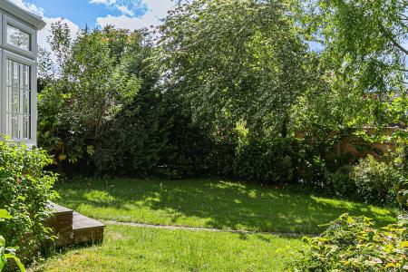4 bedroom Detached house for sale in Carpenders Close, Harpenden, AL5