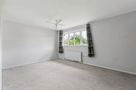 4 bedroom Detached house for sale in Carpenders Close, Harpenden, AL5
