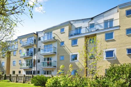 2 bedroom Flat to let in Bury Road, Hemel Hempstead, HP1