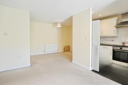 2 bedroom Flat to let in Bury Road, Hemel Hempstead, HP1