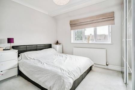 3 bedroom Terraced House to let in Harvey Road, St Albans, AL2