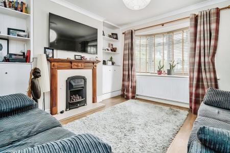 3 bedroom Terraced House to let in Harvey Road, St Albans, AL2
