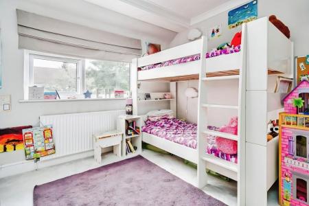 3 bedroom Terraced House to let in Harvey Road, St Albans, AL2
