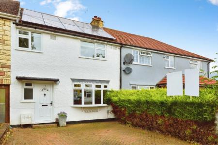 3 bedroom Terraced House to let in Harvey Road, St Albans, AL2