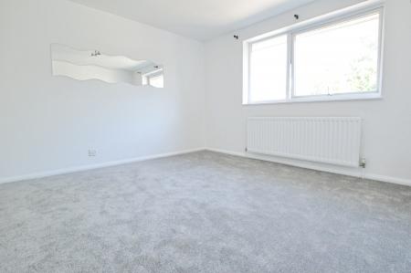 3 bedroom Terraced House to let in Beaumont Avenue, St Albans, AL1