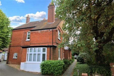 2 bedroom Flat to let in Sundale
