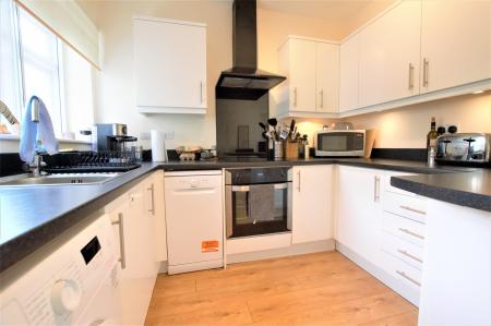 2 bedroom Flat to let in Sundale