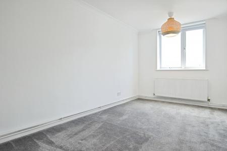 2 bedroom Duplex to let in Camden House, Marlowes, Hemel Hempstead, HP1