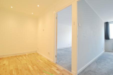 2 bedroom Duplex to let in Camden House, Marlowes, Hemel Hempstead, HP1